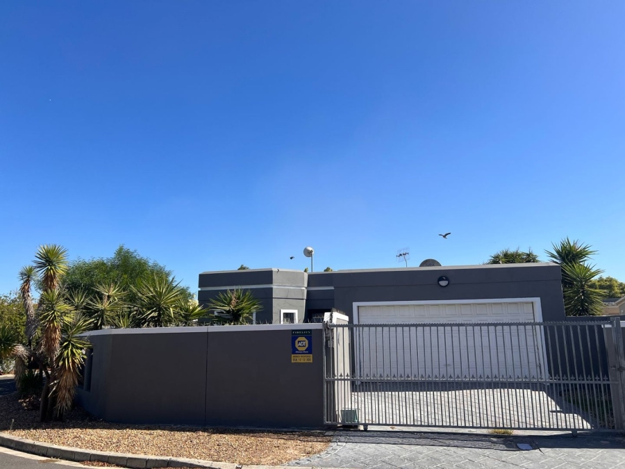 3 Bedroom Property for Sale in Parklands Western Cape